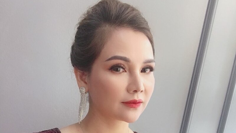 Master Nguyễn Thị Hồng Duyên – giám khảo bộ môn Phun thêu thẩm mỹ: “Tôi ở đây để sẵn sàng tiếp thêm ngọn lửa đam mê cho các thí sinh”