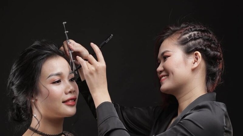 Master Tuyên Trần – Giám khảo phun thêu thẩm mỹ tại cuộc thi Master Beauty Awards Việt – Hàn 2020: “Thành công là dám nghĩ, dám làm.”