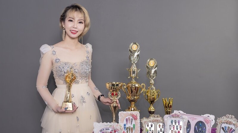 Bàn tay vàng bộ môn Nail – Master Diễm Hồ đã sẵn sàng trên băng ghế Trưởng ban giám khảo bộ môn Nail của cuộc thi Master Beauty Awards 2020