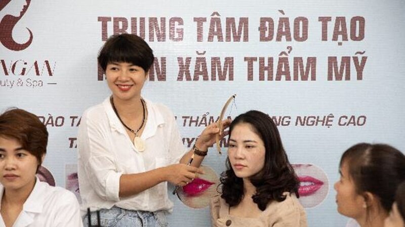 Master Dương Quyên – giám khảo phun xăm thẩm mỹ tại cuộc thi Master Beauty Awards 2020: thành công chỉ mỉm cười với những ai đủ bản lĩnh