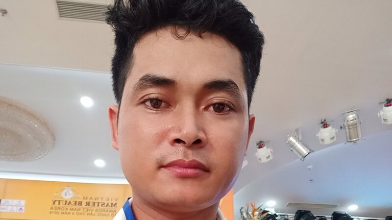 Trưởng ban giám khảo bộ môn Chăm sóc da Master Kim Xuân Mạnh đã sẵn sàng trên cương vị mới, trọng trách mới