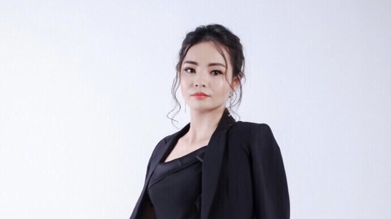 Phó Viện trưởng Viện nghiên cứu, đào tạo ngành làm đẹp – Master Soan Nguyễn đã chính thức xuất hiện trên băng ghế Cố Vấn ban giám khảo bộ môn phun thêu thẩm mỹ