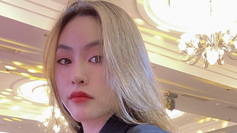 Nghệ nhân làm đẹp Lan Thy xuất sắc nhận giải thưởng Vinh danh Master chăm sóc da tại Cuộc thi Tìm kiếm tài năng đẳng cấp ngành làm đẹp Việt Nam 2021