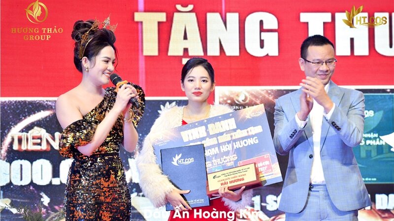 Tân Giám đốc điều hành khối Quản trị Công ty CP Quốc tế HT COS Phạm Hải Hương: “Nỗ lực trong thầm lặng sẽ đến ngày vinh danh trong huy hoàng”