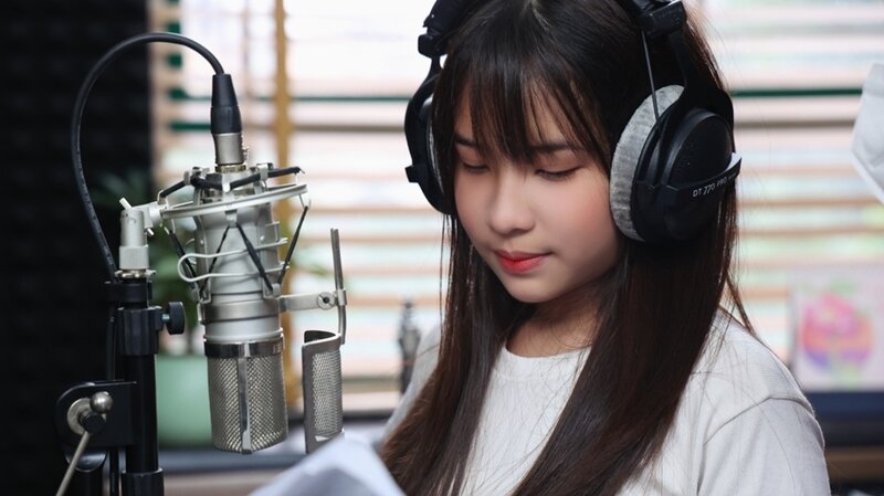 Sao nhí từng lên bìa cùng diễn viên Phương Oanh xinh xắn, rạng rỡ trong hoạt động đầu tiên tại Ikids Việt Nam 2022