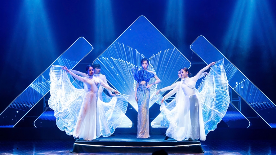 Đại sứ tài năng kim cương 2025 – Tạ Thảo Hiền bùng nổ khí chất tại Diamond Crown Kids Awards 2025